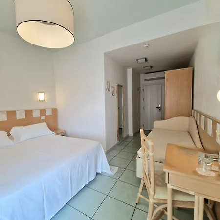 Luxor Beach Boutique Hotel Cattolica-3